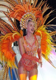 Foto de la galería: San Javier celebró el inicio de los Carnavales Misioneros con una noche de música y tradición