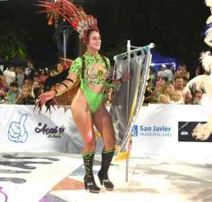 Foto de la galería: San Javier celebró el inicio de los Carnavales Misioneros con una noche de música y tradición