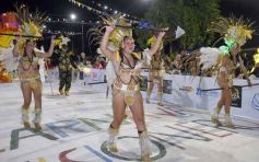 Foto de la galería: San Javier celebró el inicio de los Carnavales Misioneros con una noche de música y tradición