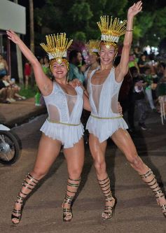 Foto de la galería: Posadas celebró el inicio de los Carnavales Misioneros en Miguel Lanús