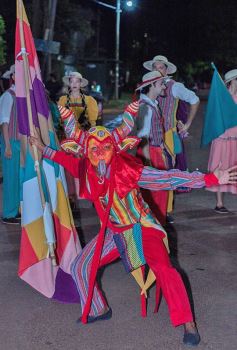 Foto de la galería: Posadas celebró el inicio de los Carnavales Misioneros en Miguel Lanús