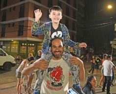Foto de la galería: Villa Blosset se vistió de encuentro familiar, música y samba en otra fiesta que dejó el mes de carnaval  