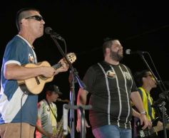 Foto de la galería: Villa Blosset se vistió de encuentro familiar, música y samba en otra fiesta que dejó el mes de carnaval  