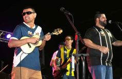 Foto de la galería: Villa Blosset se vistió de encuentro familiar, música y samba en otra fiesta que dejó el mes de carnaval  