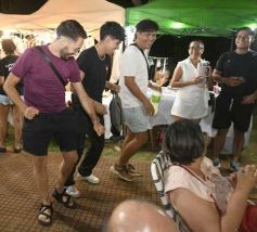 Foto de la galería: Villa Blosset se vistió de encuentro familiar, música y samba en otra fiesta que dejó el mes de carnaval  