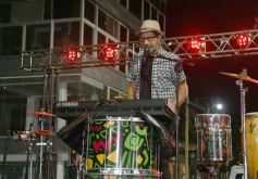 Foto de la galería: Villa Blosset se vistió de encuentro familiar, música y samba en otra fiesta que dejó el mes de carnaval  