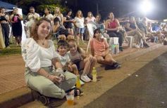 Foto de la galería: Villa Blosset se vistió de encuentro familiar, música y samba en otra fiesta que dejó el mes de carnaval  