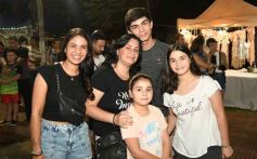 Foto de la galería: Villa Blosset se vistió de encuentro familiar, música y samba en otra fiesta que dejó el mes de carnaval  