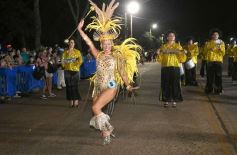 Sixto Fotografías. Sociedad. Carnavales Misioneros - Itaembé Miní fue parte de la fiesta popular y expresiones de alegria con la última noche de carnaval en la ciudad