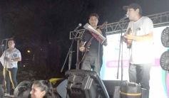 Foto de la galería: Itaembé Miní fue parte de la fiesta popular y expresiones de alegria con la última noche de carnaval en la ciudad