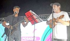 Foto de la galería: Itaembé Miní fue parte de la fiesta popular y expresiones de alegria con la última noche de carnaval en la ciudad