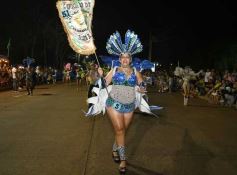 Foto de la galería: Itaembé Miní fue parte de la fiesta popular y expresiones de alegria con la última noche de carnaval en la ciudad
