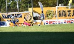 Foto de la galería: Federal A: Bartolomé Mitré arrancó con el pie derecho y sumó de a tres en su debut en Santa Inés