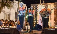 Foto de la galería: San Ignacio vivió la última noche de brillo, show y encuentro en lo que fue el cierre de los Carnavales Misioneros 2025