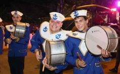 Foto de la galería: San Ignacio vivió la última noche de brillo, show y encuentro en lo que fue el cierre de los Carnavales Misioneros 2025