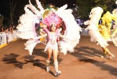 Foto de la galería: San Ignacio vivió la última noche de brillo, show y encuentro en lo que fue el cierre de los Carnavales Misioneros 2025