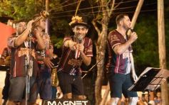 Foto de la galería: San Ignacio vivió la última noche de brillo, show y encuentro en lo que fue el cierre de los Carnavales Misioneros 2025