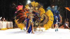 Foto de la galería: San Ignacio vivió la última noche de brillo, show y encuentro en lo que fue el cierre de los Carnavales Misioneros 2025