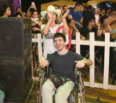 Foto de la galería: San Ignacio vivió la última noche de brillo, show y encuentro en lo que fue el cierre de los Carnavales Misioneros 2025