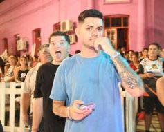 Foto de la galería: San Ignacio vivió la última noche de brillo, show y encuentro en lo que fue el cierre de los Carnavales Misioneros 2025