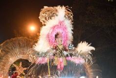 Foto de la galería: San Ignacio vivió la última noche de brillo, show y encuentro en lo que fue el cierre de los Carnavales Misioneros 2025