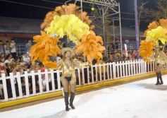 Foto de la galería: San Ignacio vivió la última noche de brillo, show y encuentro en lo que fue el cierre de los Carnavales Misioneros 2025