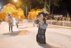 Foto de la galería: San Ignacio vivió la última noche de brillo, show y encuentro en lo que fue el cierre de los Carnavales Misioneros 2025