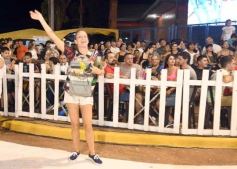 Foto de la galería: San Ignacio vivió la última noche de brillo, show y encuentro en lo que fue el cierre de los Carnavales Misioneros 2025