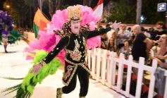 Foto de la galería: San Ignacio vivió la última noche de brillo, show y encuentro en lo que fue el cierre de los Carnavales Misioneros 2025