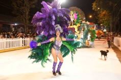 Foto de la galería: San Ignacio vivió la última noche de brillo, show y encuentro en lo que fue el cierre de los Carnavales Misioneros 2025