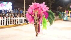 Foto de la galería: San Ignacio vivió la última noche de brillo, show y encuentro en lo que fue el cierre de los Carnavales Misioneros 2025