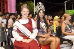 Foto de la galería: San Ignacio vivió la última noche de brillo, show y encuentro en lo que fue el cierre de los Carnavales Misioneros 2025