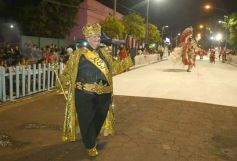 Foto de la galería: San Ignacio vivió la última noche de brillo, show y encuentro en lo que fue el cierre de los Carnavales Misioneros 2025