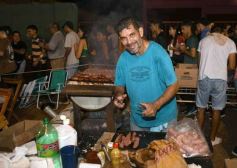 Foto de la galería: San Ignacio vivió la última noche de brillo, show y encuentro en lo que fue el cierre de los Carnavales Misioneros 2025