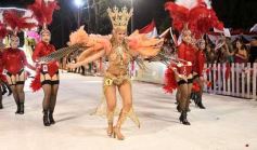 Foto de la galería: San Ignacio vivió la última noche de brillo, show y encuentro en lo que fue el cierre de los Carnavales Misioneros 2025