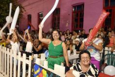 Foto de la galería: San Ignacio vivió la última noche de brillo, show y encuentro en lo que fue el cierre de los Carnavales Misioneros 2025