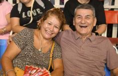 Foto de la galería: San Ignacio vivió la última noche de brillo, show y encuentro en lo que fue el cierre de los Carnavales Misioneros 2025