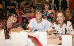 Foto de la galería: San Ignacio vivió la última noche de brillo, show y encuentro en lo que fue el cierre de los Carnavales Misioneros 2025