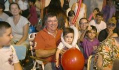 Foto de la galería: San Ignacio vivió la última noche de brillo, show y encuentro en lo que fue el cierre de los Carnavales Misioneros 2025