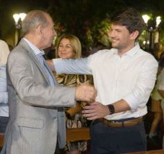 Foto de la galería: En honor a San José, Posadas acompañó las celebraciones en la multitudinaria misa en la explanada de la Catedral