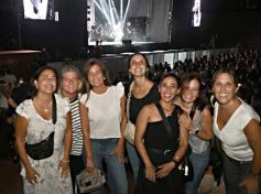 Foto de la galería: Abel Pintos se reencontró con el afecto del público misionero en el show colmado que trajo en el arranque del mes 
