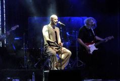 Foto de la galería: Abel Pintos se reencontró con el afecto del público misionero en el show colmado que trajo en el arranque del mes 