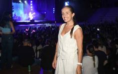 Foto de la galería: Abel Pintos se reencontró con el afecto del público misionero en el show colmado que trajo en el arranque del mes 