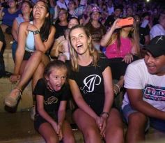 Foto de la galería: Abel Pintos se reencontró con el afecto del público misionero en el show colmado que trajo en el arranque del mes 