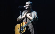 Foto de la galería: Abel Pintos se reencontró con el afecto del público misionero en el show colmado que trajo en el arranque del mes 