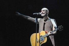 Foto de la galería: Abel Pintos se reencontró con el afecto del público misionero en el show colmado que trajo en el arranque del mes 