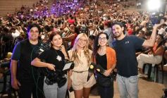 Foto de la galería: Abel Pintos se reencontró con el afecto del público misionero en el show colmado que trajo en el arranque del mes 