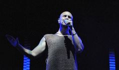 Foto de la galería: Abel Pintos se reencontró con el afecto del público misionero en el show colmado que trajo en el arranque del mes 