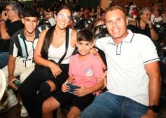 Foto de la galería: Abel Pintos se reencontró con el afecto del público misionero en el show colmado que trajo en el arranque del mes 