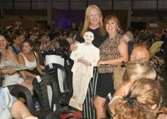 Foto de la galería: Abel Pintos se reencontró con el afecto del público misionero en el show colmado que trajo en el arranque del mes 